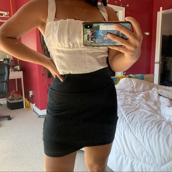 Garage Black Mini Skirt - Picture 2 of 2